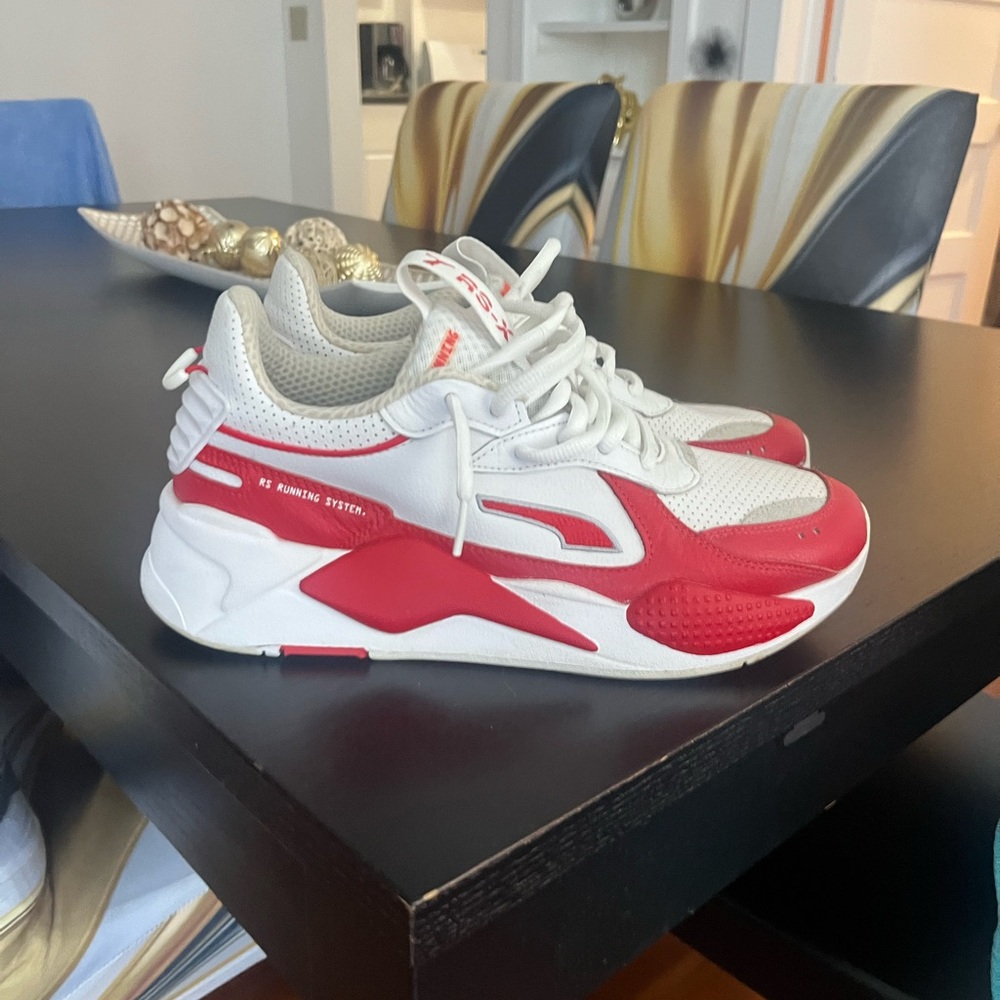 Men’s White and Red Puma Sneakers - 10.5